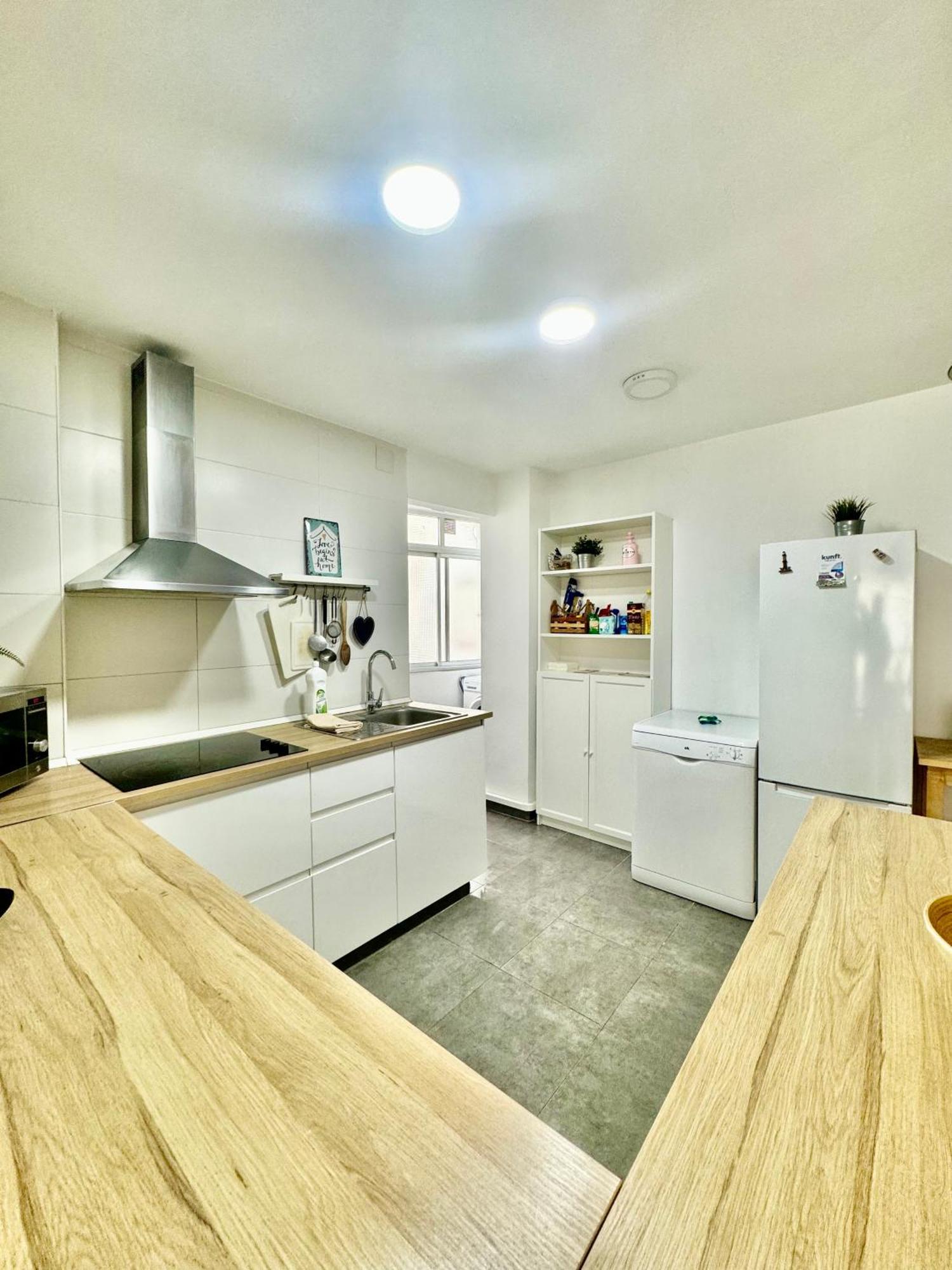Acogedor Apartamento En 马拉加 外观 照片